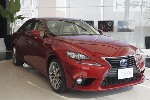 lexus is300h private lease